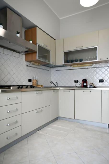 Peaceful Hideaway Apartment โรม ภายนอก รูปภาพ